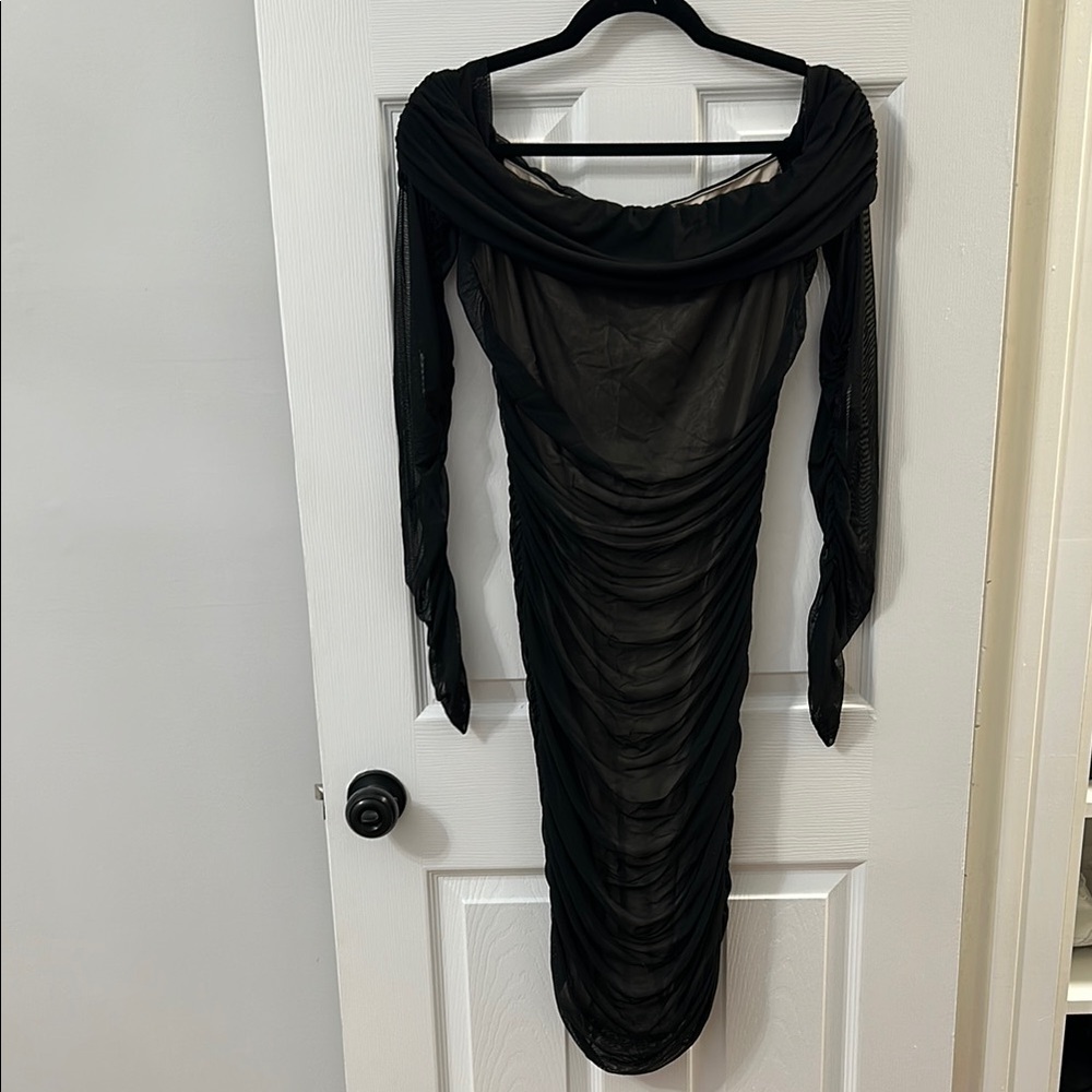 Elegant Black Ruched Dress